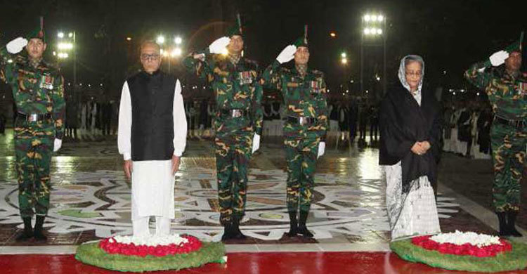 ভাষা শহীদদের প্রতি প্রধানমন্ত্রী ও রাষ্ট্রপতির শ্রদ্ধা